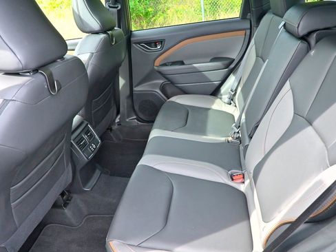 Used 2025 Subaru Forester Sport image 21