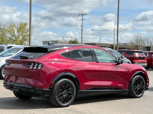 Used 2025 Ford Mustang Mach-E Premium w/ Sport Appearance Package AWD/4WD image 41
