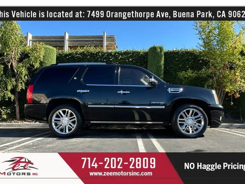 Used 2013 Cadillac Escalade Platinum AWD/4WD image 6
