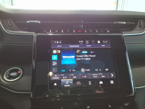 Used 2024 Jeep Grand Cherokee Altitude image 22