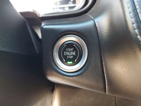 Used 2022 GMC Yukon XL SLT w/ SLT Premium Package AWD/4WD image 24