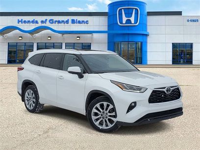 Used 2023 Toyota Highlander Limited