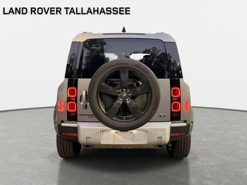 Used 2020 Land Rover Defender 110 HSE AWD/4WD image 8