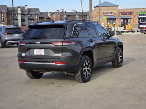 Used 2025 Jeep Grand Cherokee Limited image 8