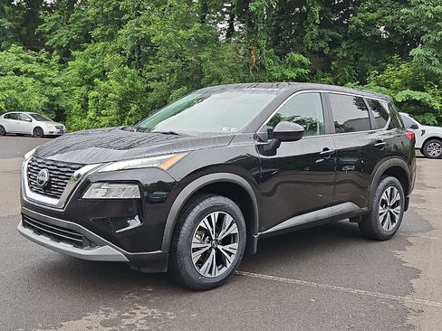 Certified 2023 Nissan Rogue SV AWD/4WD image 3