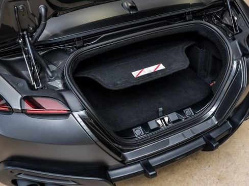 Used 2025 Ferrari Roma Spider image 16