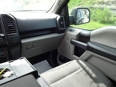 Used 2019 Ford F150 XL w/ Equipment Group 101A Mid AWD/4WD image 18