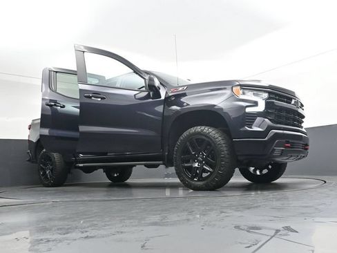 Used 2022 Chevrolet Silverado 1500 LT Trail Boss w/ LT Trail Boss Premium Package AWD/4WD image 41