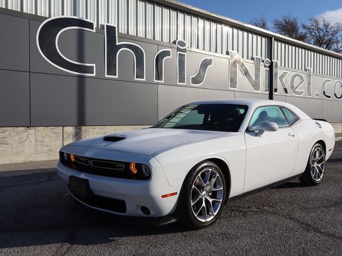 Used 2023 Dodge Challenger GT image 1