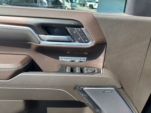 New 2026 GMC Sierra 1500 Denali w/ Denali Reserve Package AWD/4WD image 13