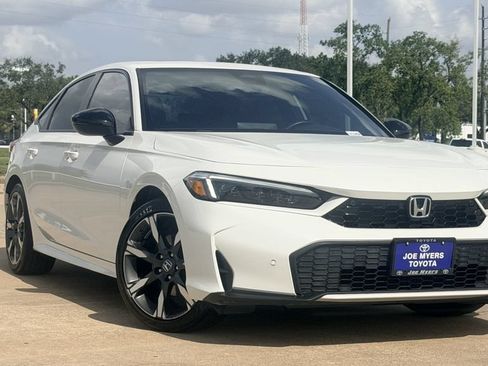 Used 2025 Honda Civic Sport image 2