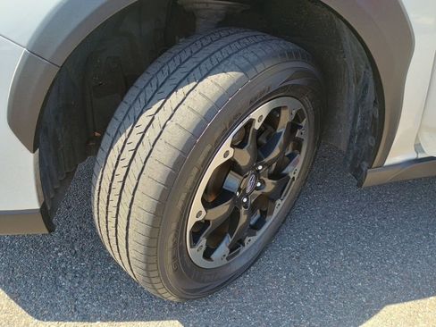 Certified 2023 Subaru Crosstrek 2.0i Premium image 9