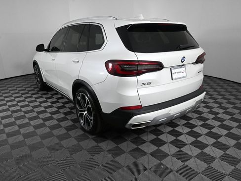 Used 2023 BMW X5 xDrive40i w/ Premium Package image 4