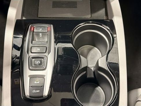 Used 2019 Honda Pilot Elite image 16