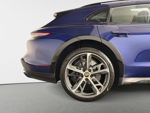 Used 2024 Porsche Taycan Turbo AWD/4WD image 17