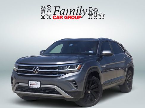 Used 2023 Volkswagen Atlas Cross Sport SE w/ Panoramic Sunroof Package FWD image 1
