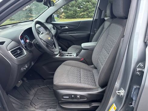 Used 2024 Chevrolet Equinox LT w/ LPO, Floor Liner Package image 10