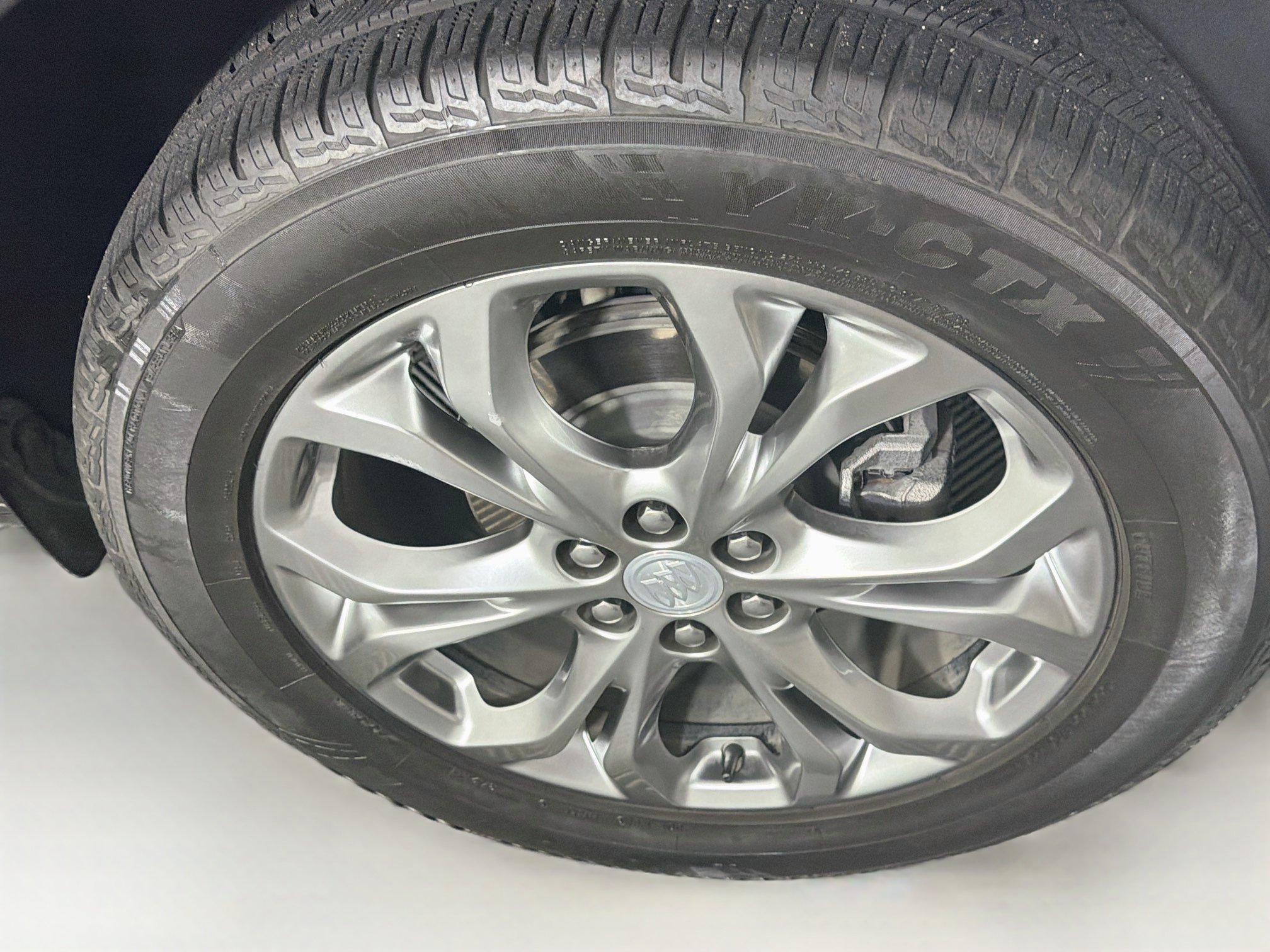 Used 2018 Buick Enclave Avenir w/ Avenir Technology Package FWD image 11