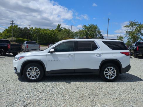 Used 2019 Chevrolet Traverse LT FWD image 18