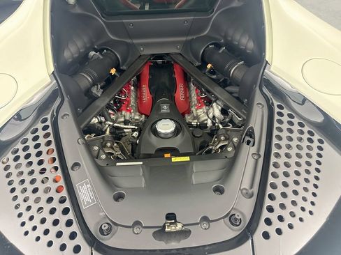 Used 2022 Ferrari SF90 Stradale AWD/4WD image 31