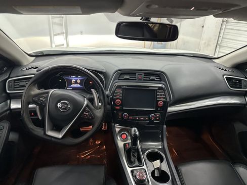 Used 2017 Nissan Maxima SR w/ Midnight Edition image 21