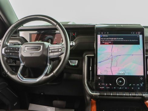 Used 2025 GMC Yukon Denali image 18