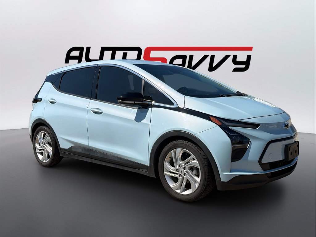 Used 2022 Chevrolet Bolt LT FWD image 3