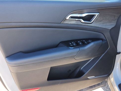 Used 2023 Kia Sportage X-Line w/ X-Line Premium Package image 6