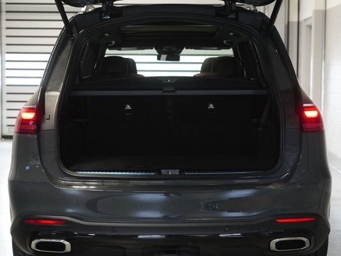 New 2026 Mercedes-Benz GLS 450 4MATIC image 34