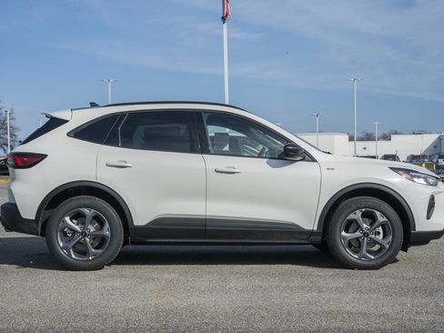 New 2026 Ford Escape ST-Line w/ Tech Pack #1 image 3