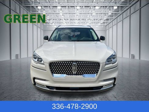 Certified 2023 Lincoln Aviator Reserve w/ Equipment Group 201A AWD/4WD image 11