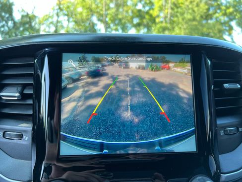 Used 2019 RAM 1500 Big Horn image 8