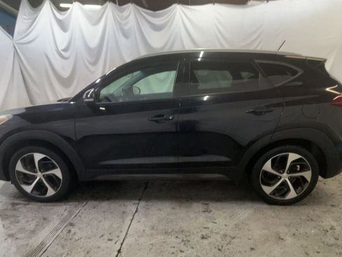 Used 2016 Hyundai Tucson Sport image 5