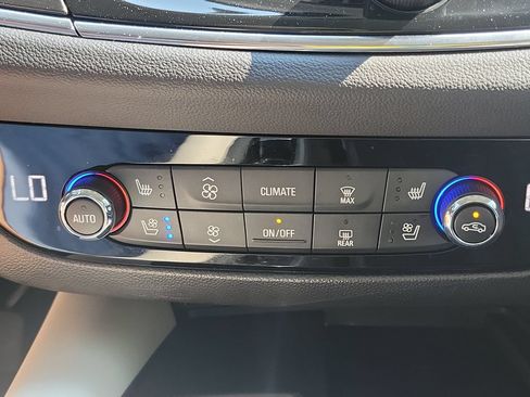 Used 2024 Buick Enclave Premium w/ Experience Buick Package FWD image 51
