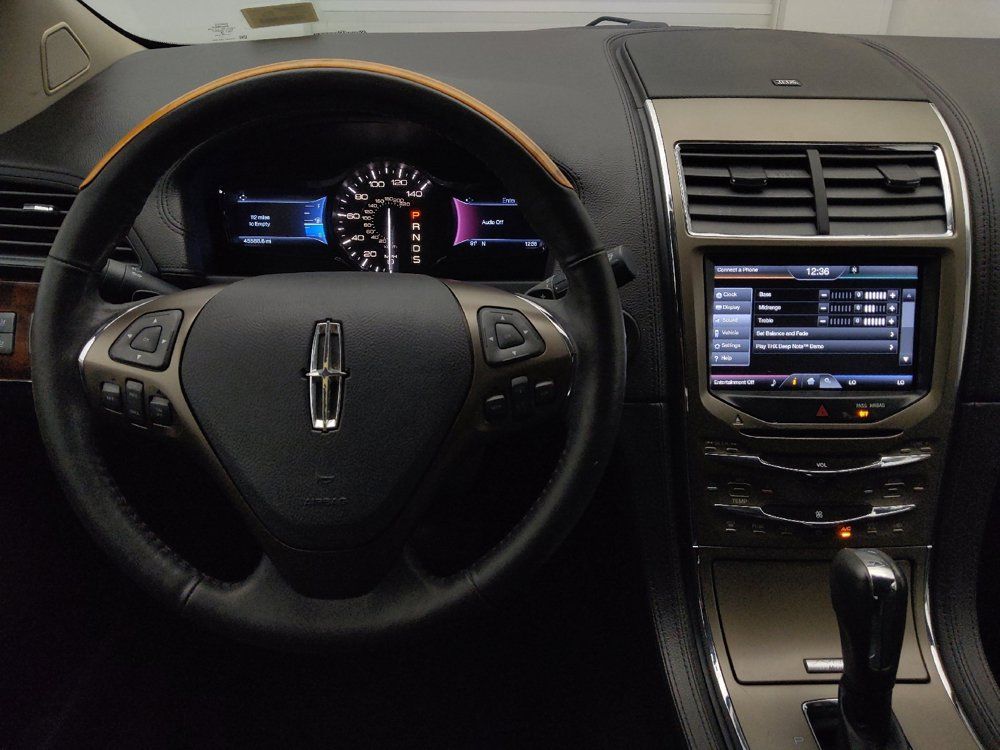Used 2014 Lincoln MKX FWD w/ Equipment Group 101A image 22