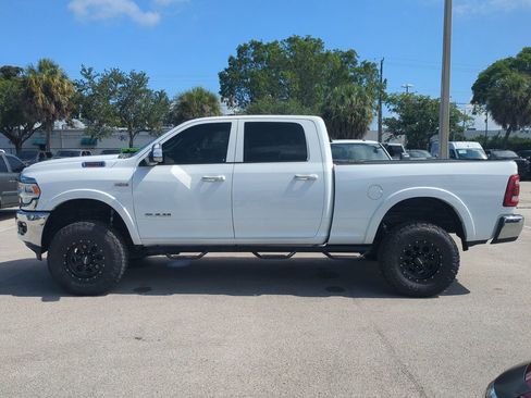 Used 2022 RAM 2500 Laramie AWD/4WD image 9