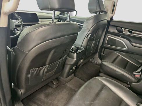 Used 2025 Kia Telluride S AWD/4WD image 29