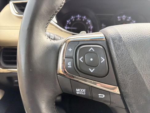 Used 2013 Toyota Avalon Limited image 10