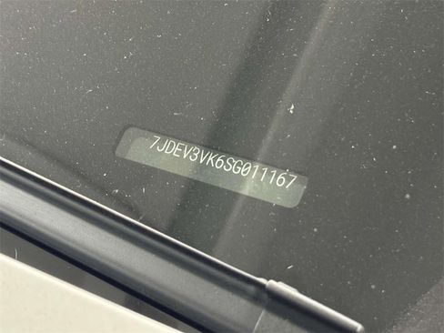 Used 2025 Volvo EX90 Plus image 7