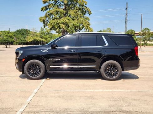 Used 2024 GMC Yukon SLT w/ SLT Luxury Package RWD image 4