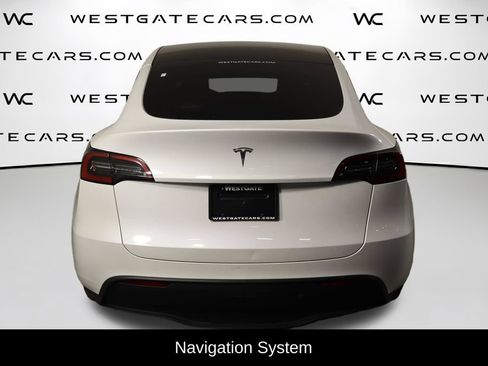 Used 2023 Tesla Model Y 2WD image 4