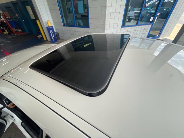 Used 2023 BMW 330i xDrive Sedan w/ Driving Assistance Package AWD/4WD image 34