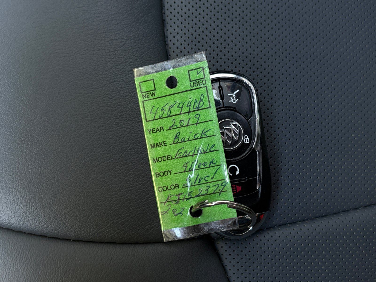 Used 2019 Buick Enclave Essence FWD image 32