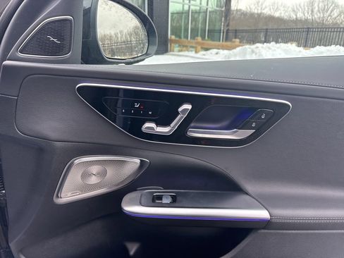 Used 2025 Mercedes-Benz C 300 4MATIC Sedan image 16