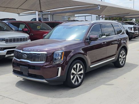 Used 2021 Kia Telluride EX w/ EX Premium Package AWD/4WD image 7