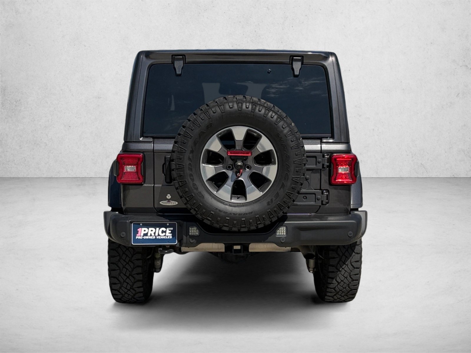 Used 2020 Jeep Wrangler Unlimited Sahara AWD/4WD image 6
