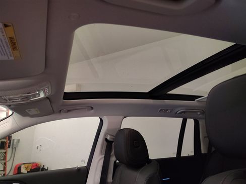 New 2026 Mercedes-Benz GLS 450 4MATIC image 25