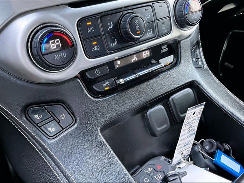 Used 2016 GMC Yukon SLT w/ Open Road Package image 31