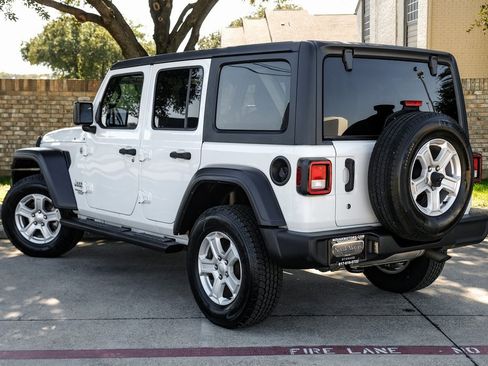 Used 2019 Jeep Wrangler Unlimited Sport S image 19