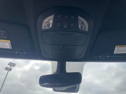 New 2026 Chrysler Pacifica Select image 19